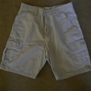 Wrangler Cargo Shorts Tan size 33